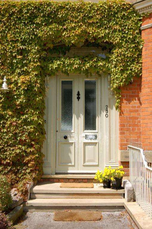 Cornerstones Guest House Sale Exterior foto